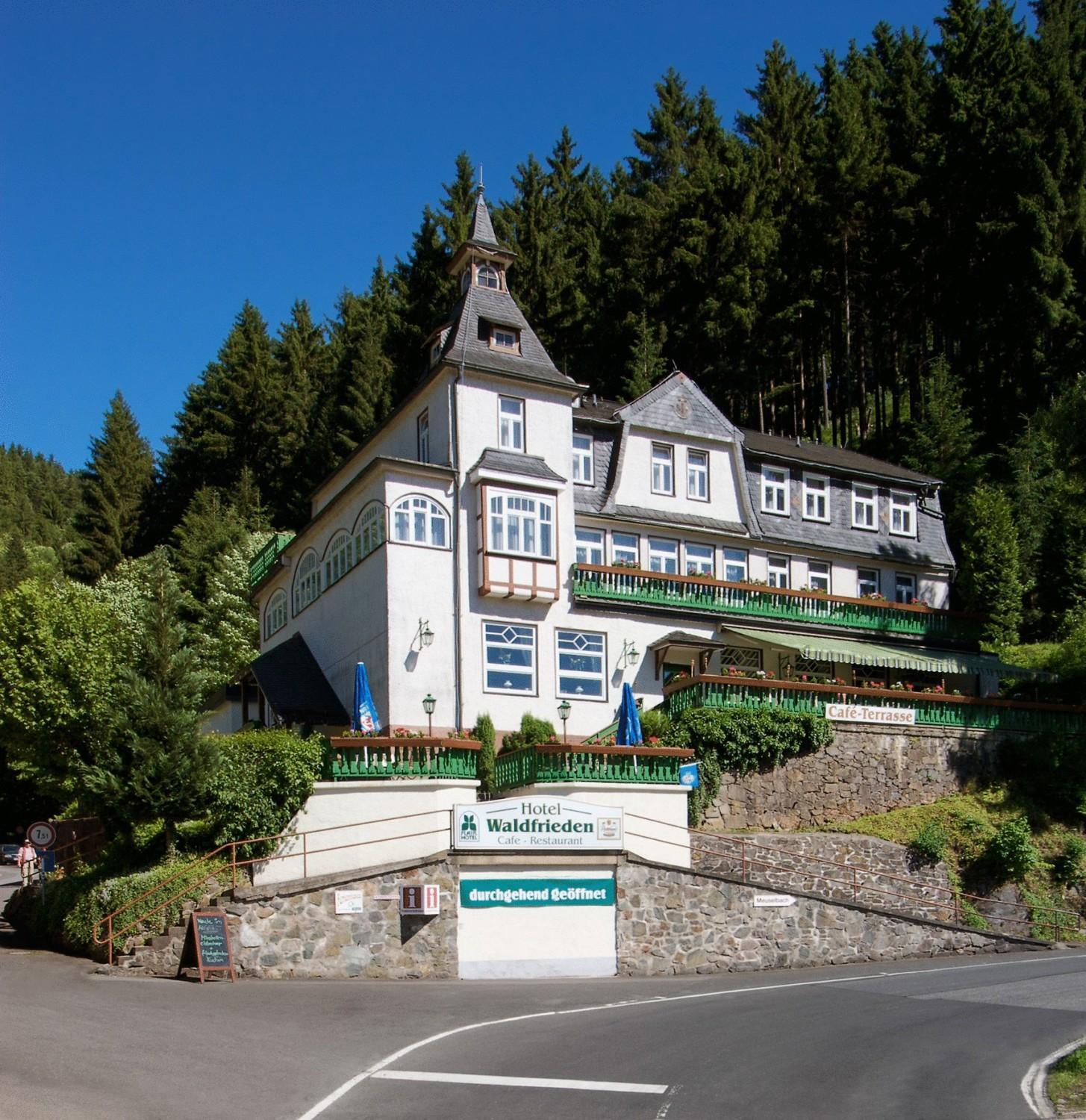 Flair-Hotel Waldfrieden Oberweißbach Extérieur photo