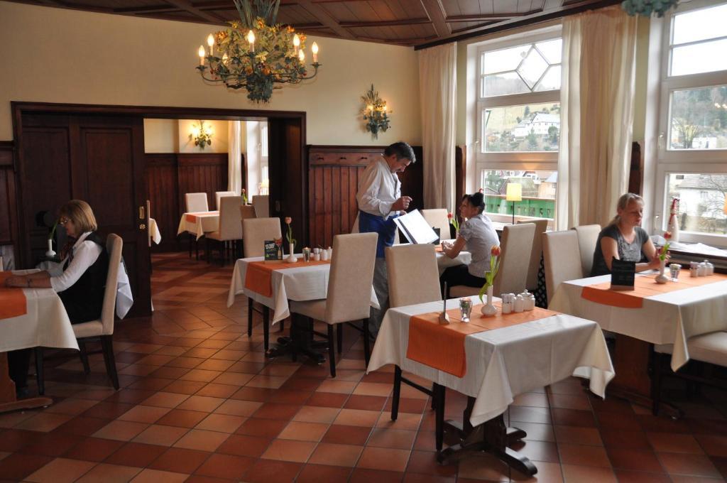 Flair-Hotel Waldfrieden Oberweißbach Extérieur photo
