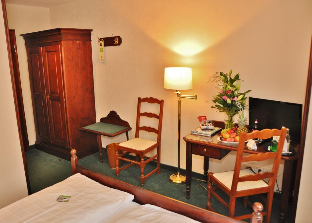 Flair-Hotel Waldfrieden Oberweißbach Extérieur photo