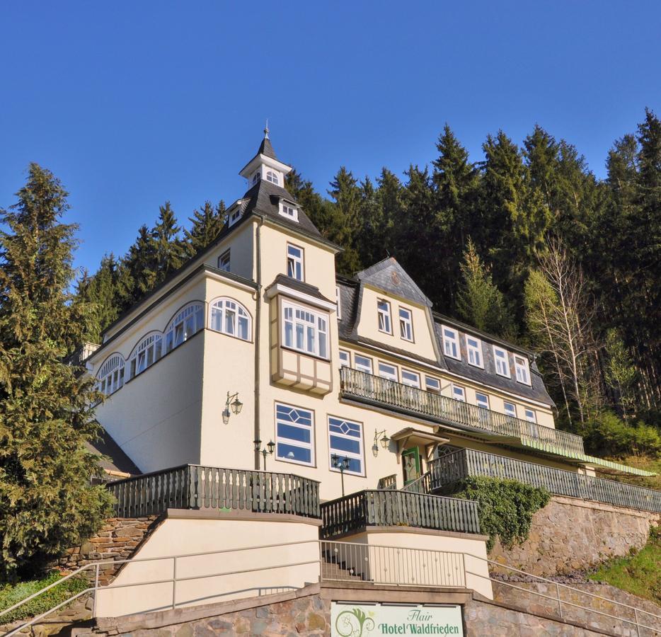 Flair-Hotel Waldfrieden Oberweißbach Extérieur photo