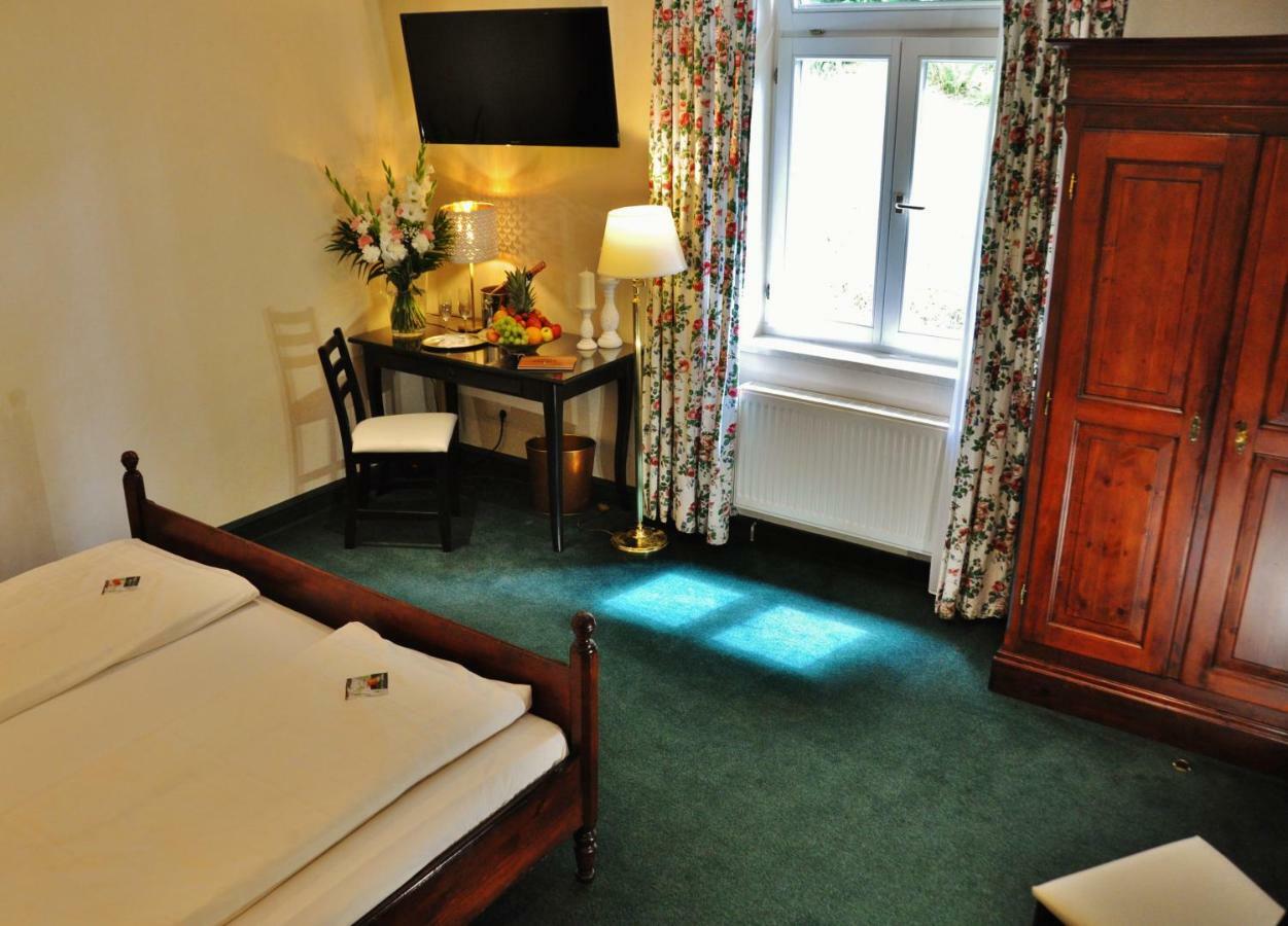 Flair-Hotel Waldfrieden Oberweißbach Extérieur photo