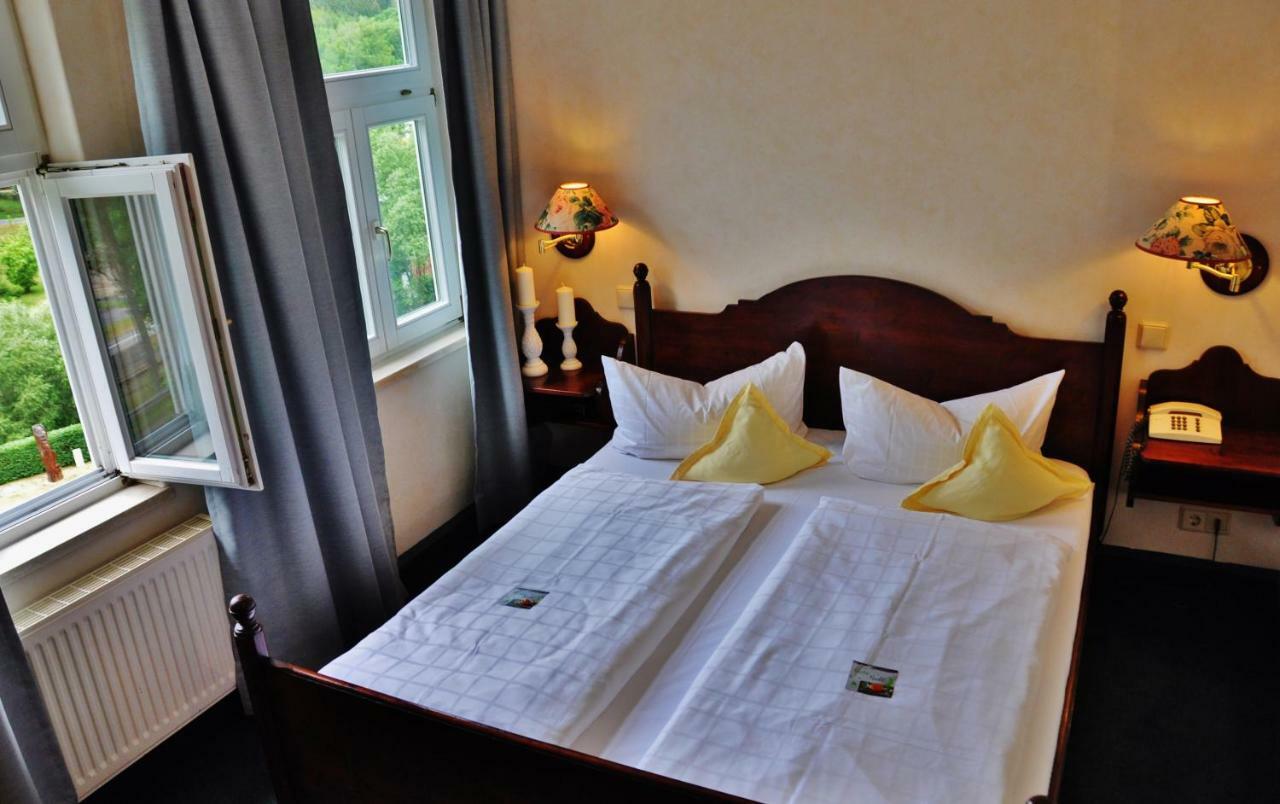 Flair-Hotel Waldfrieden Oberweißbach Extérieur photo